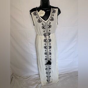Knox Rose White Maxi Dress with Black Floral Embroidery and Tassel Tie NWT